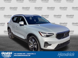 2025 Volvo XC40