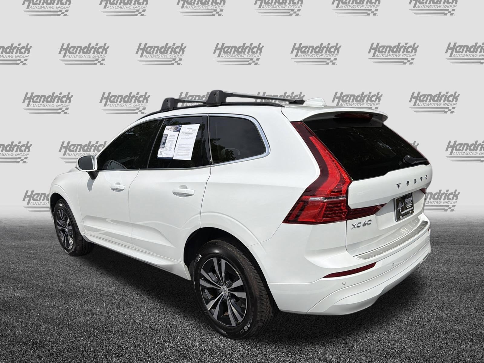 2023 Volvo XC60 Core photo 3