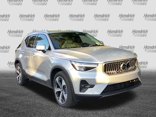 2023 Volvo XC40 Plus Bright Theme SUV