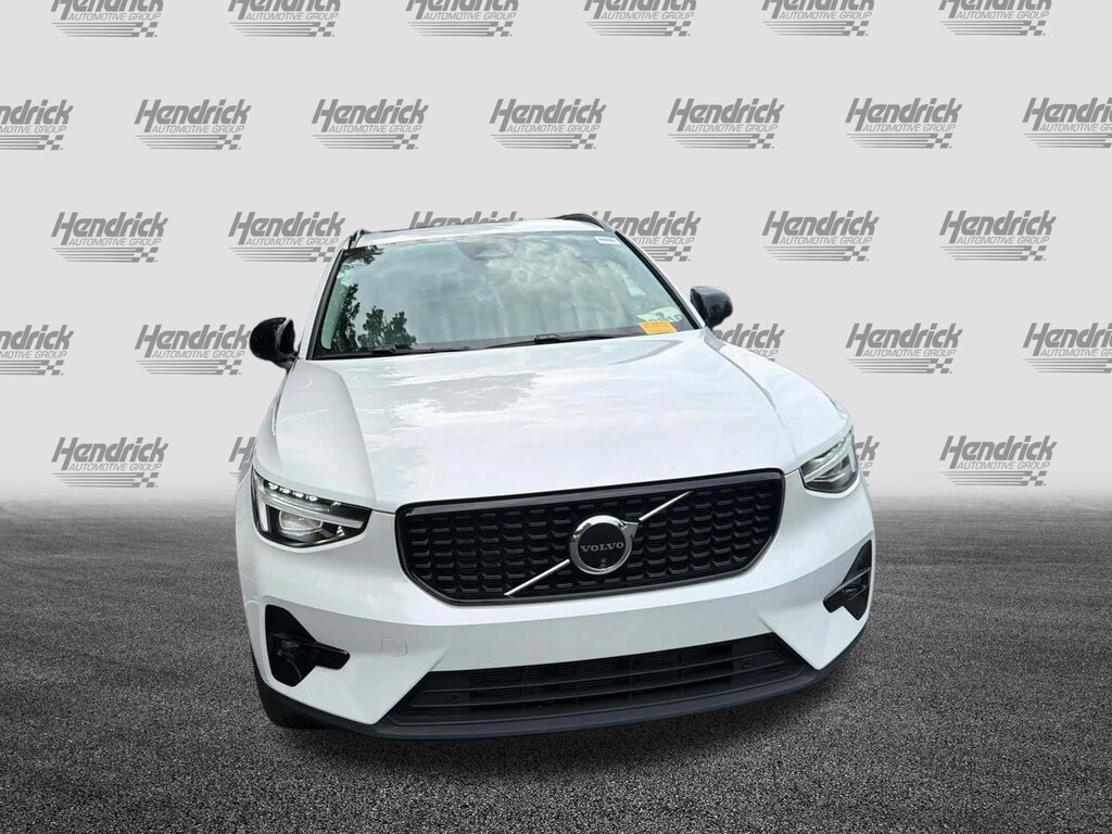 Used 2025 Volvo XC40 Ultra Dark Theme SUV