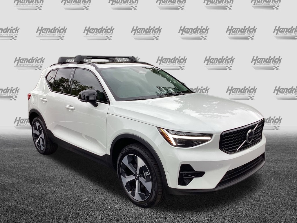 Used 2026 Volvo XC40 Plus SUV