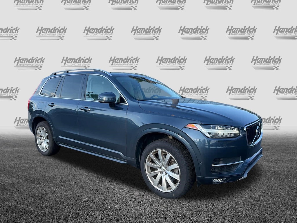 Used 2018 Volvo XC90 Momentum SUV