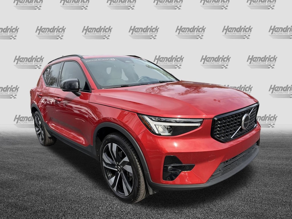 Certified 2023 Volvo XC40 Plus Dark Theme SUV