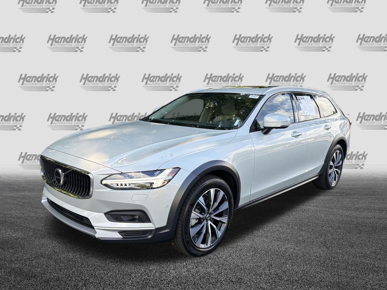 Volvo V90 Cross Country