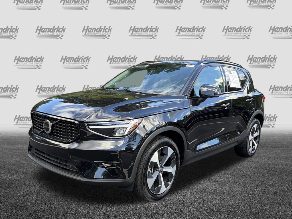 Certified 2025 Volvo XC40 Plus Dark Theme SUV
