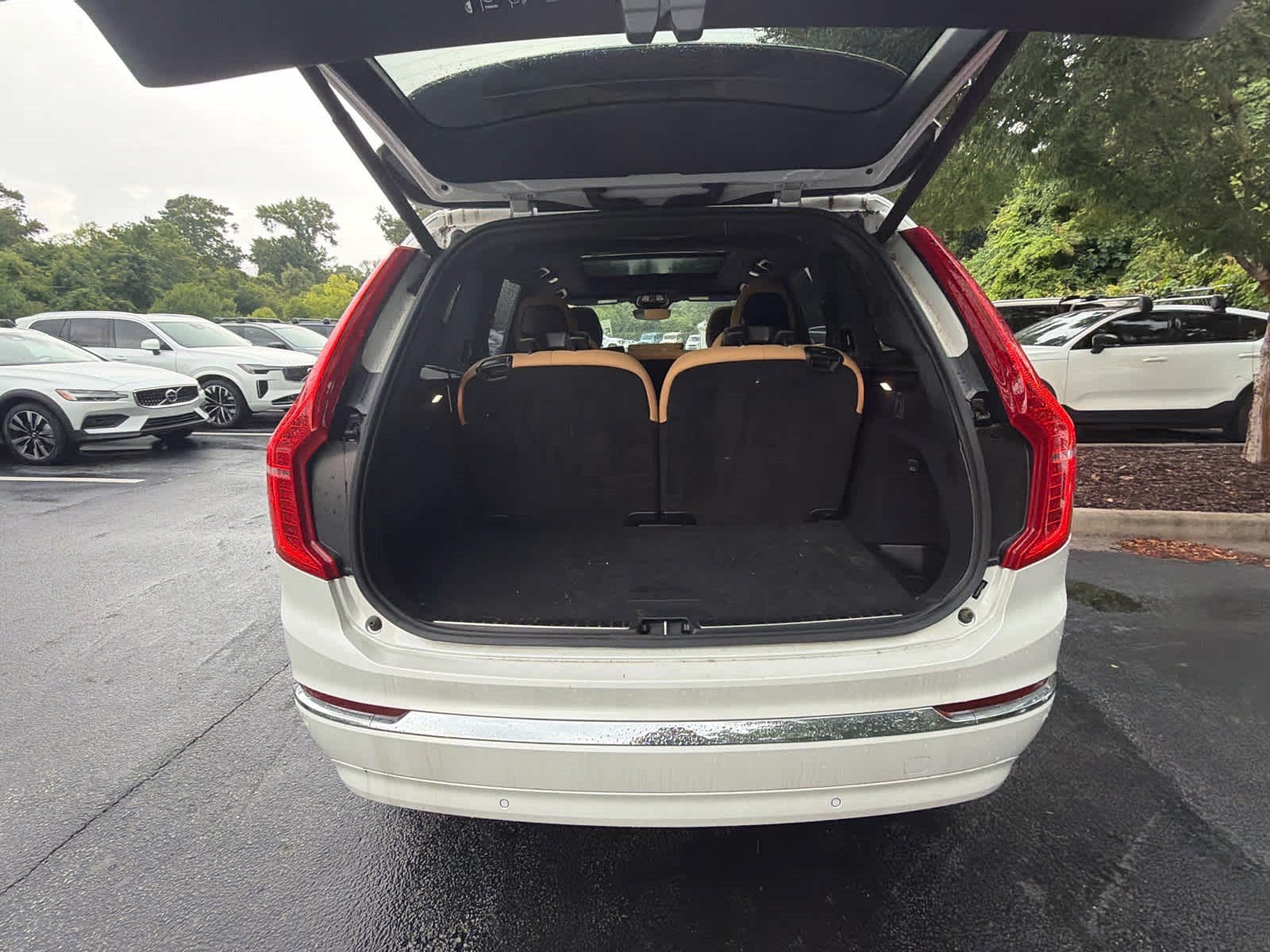 Volvo XC90 Ultimate Bright Theme