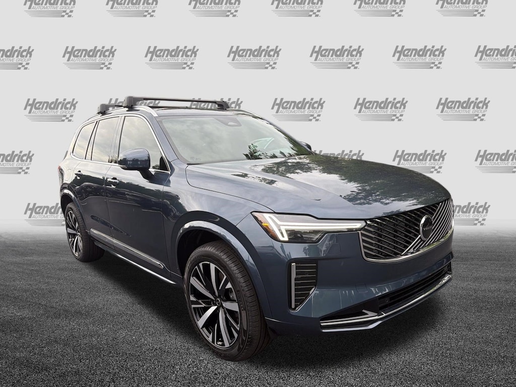 New 2026 Volvo XC90 B5 Core SUV