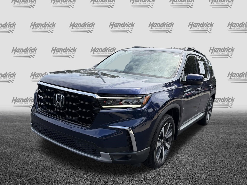 Used 2025 Honda Pilot Touring SUV