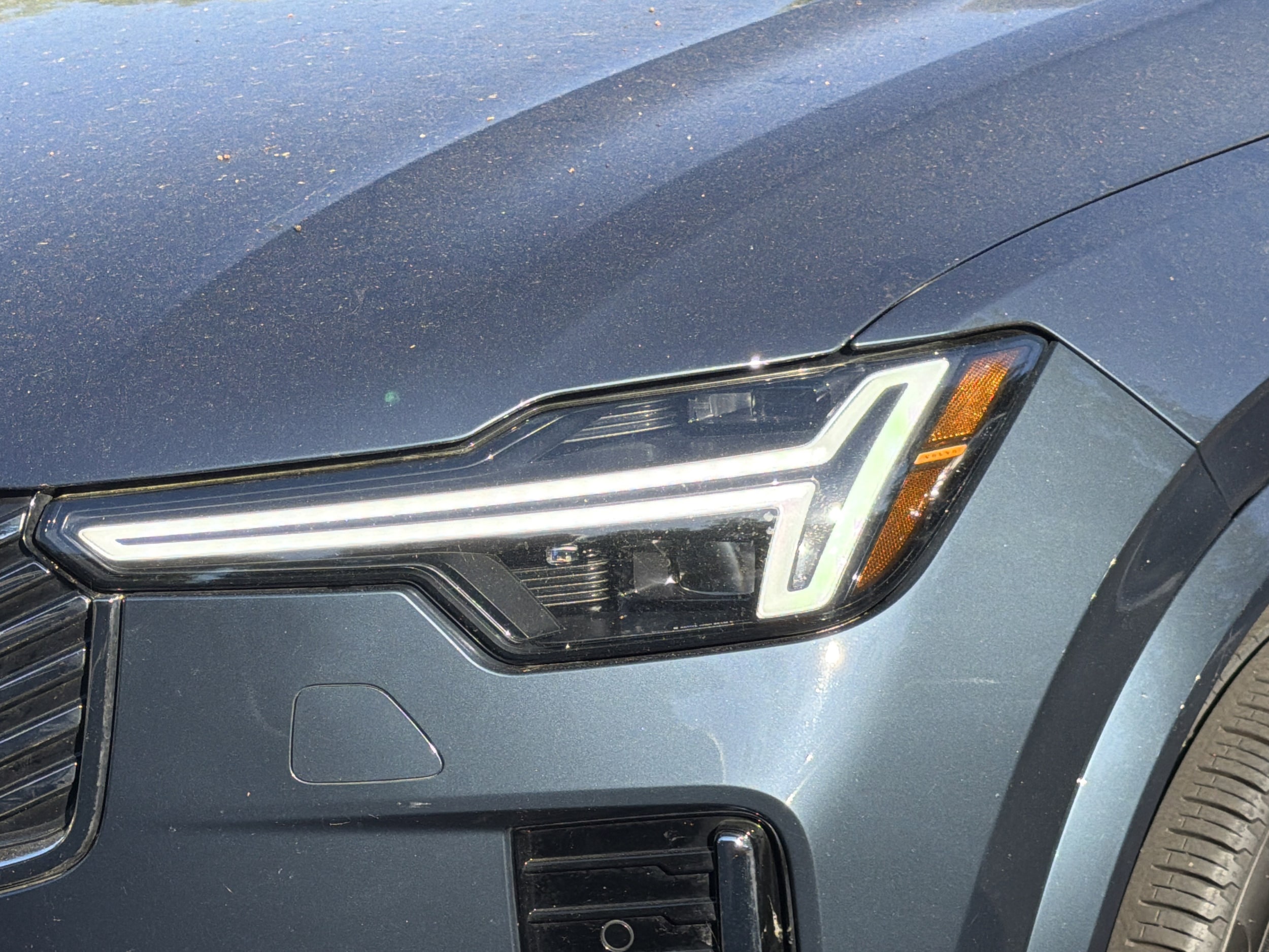 2025 Volvo XC90 Plus photo 5