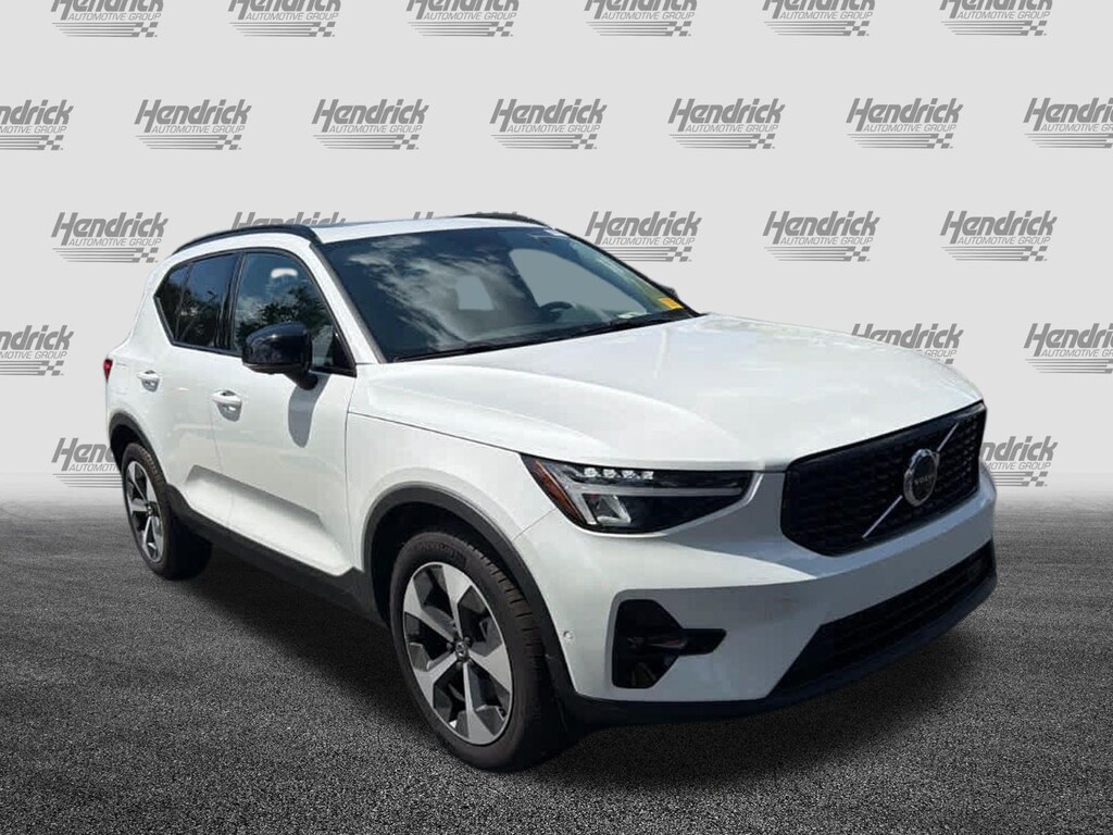 Used 2026 Volvo XC40 Plus SUV