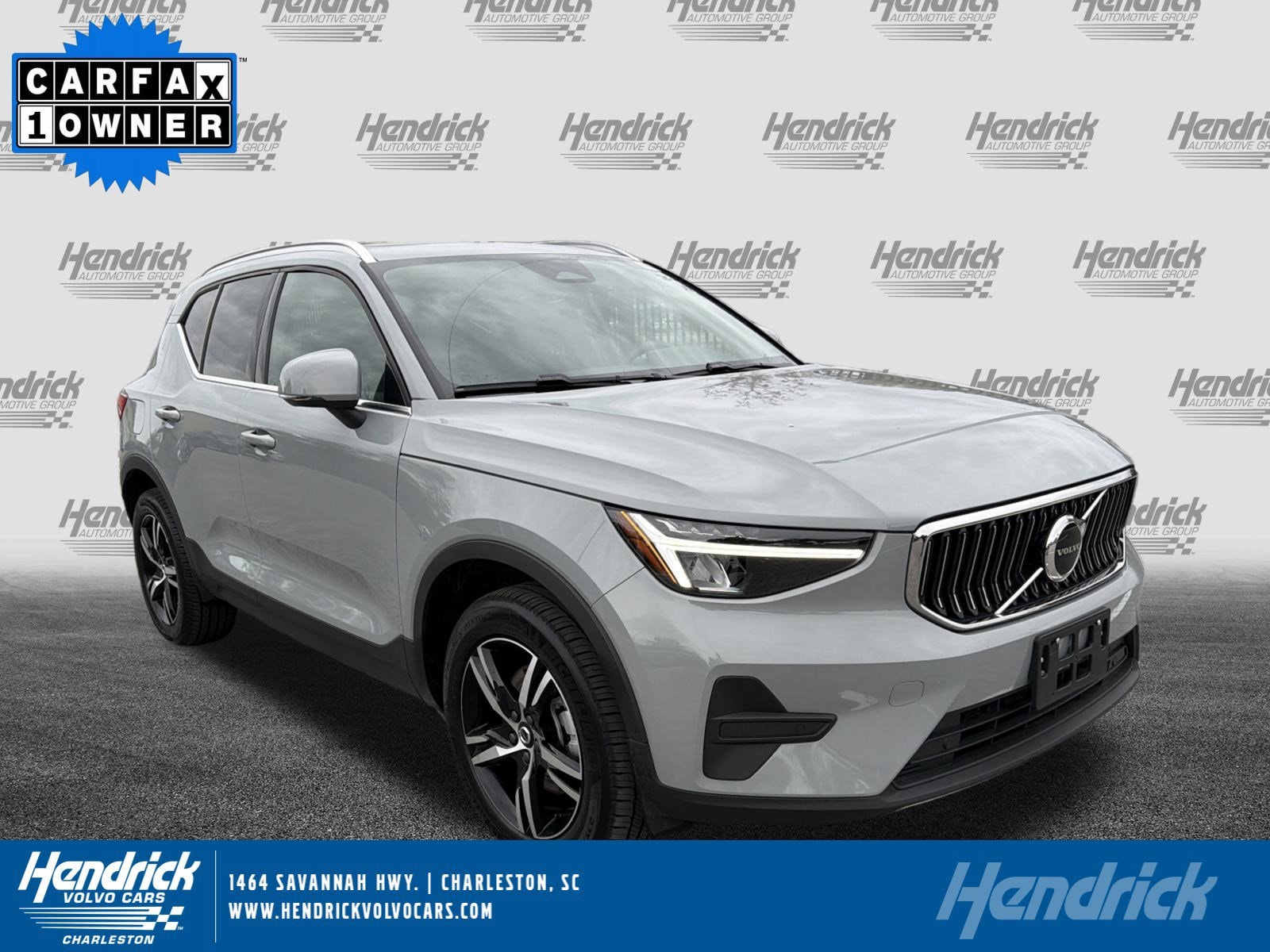 2025 Volvo XC40 Core