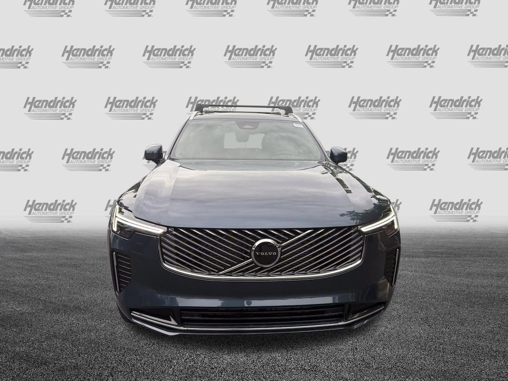 New 2026 Volvo XC90 B5 Core SUV