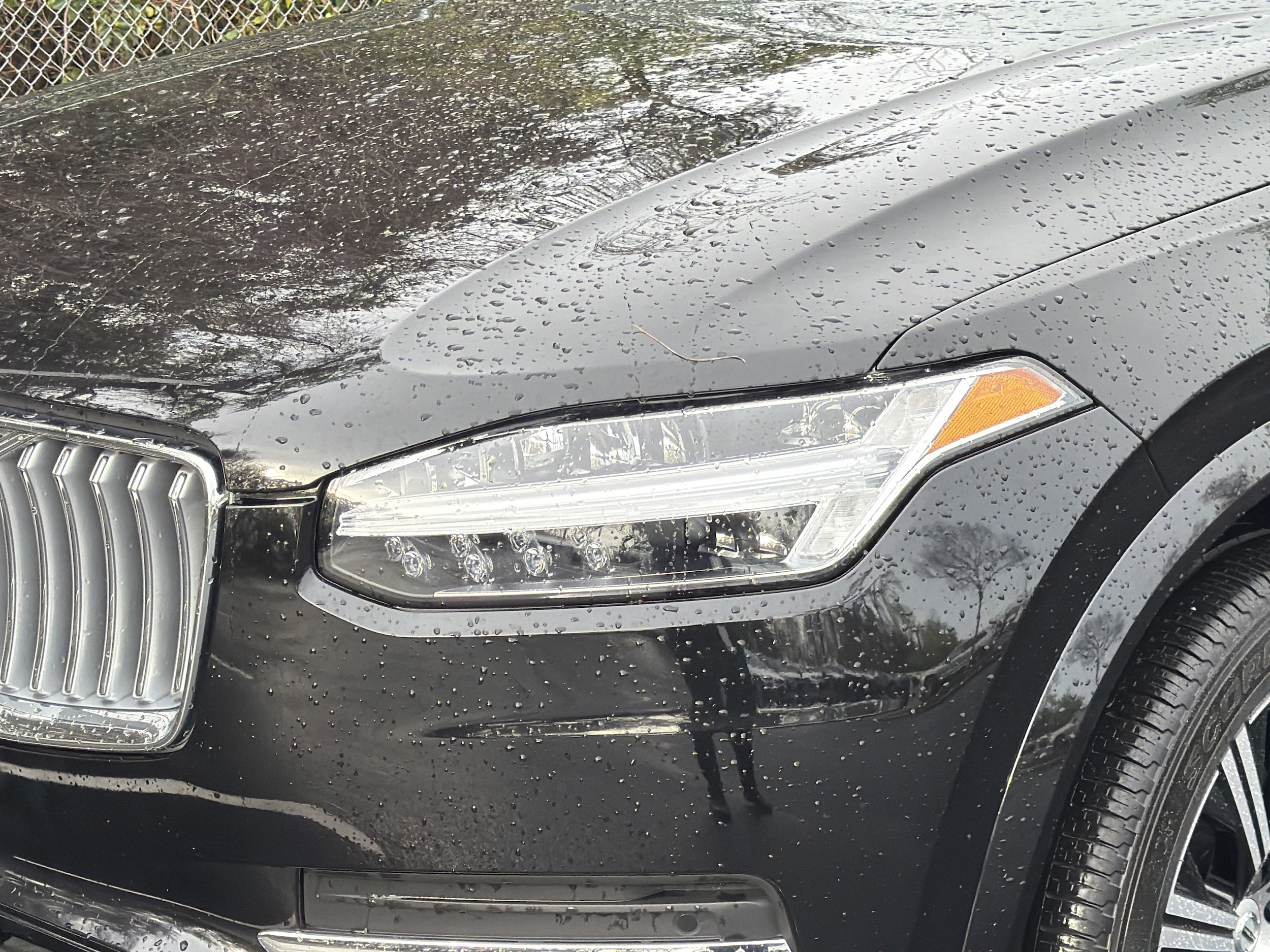 2025 Volvo XC90 Core photo 5