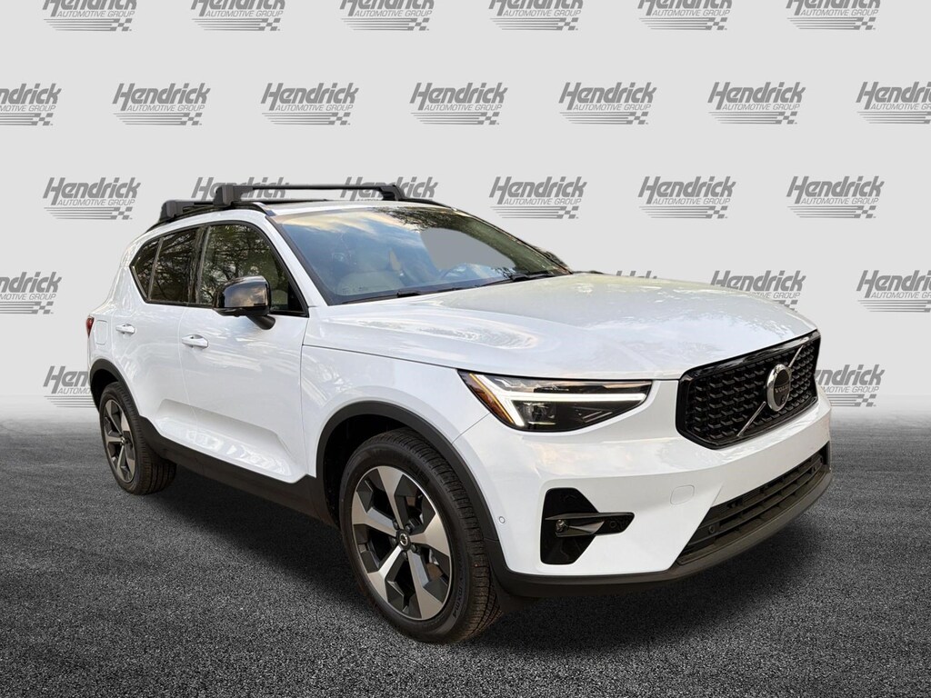 Used 2026 Volvo XC40 Plus SUV