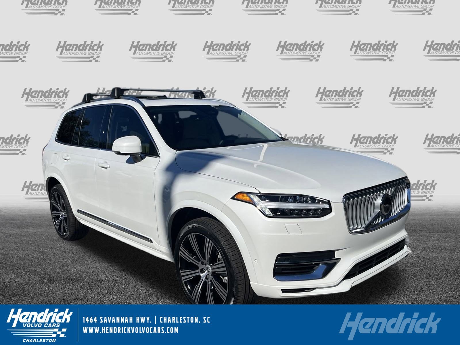 2025 Volvo XC90 Plus's photo