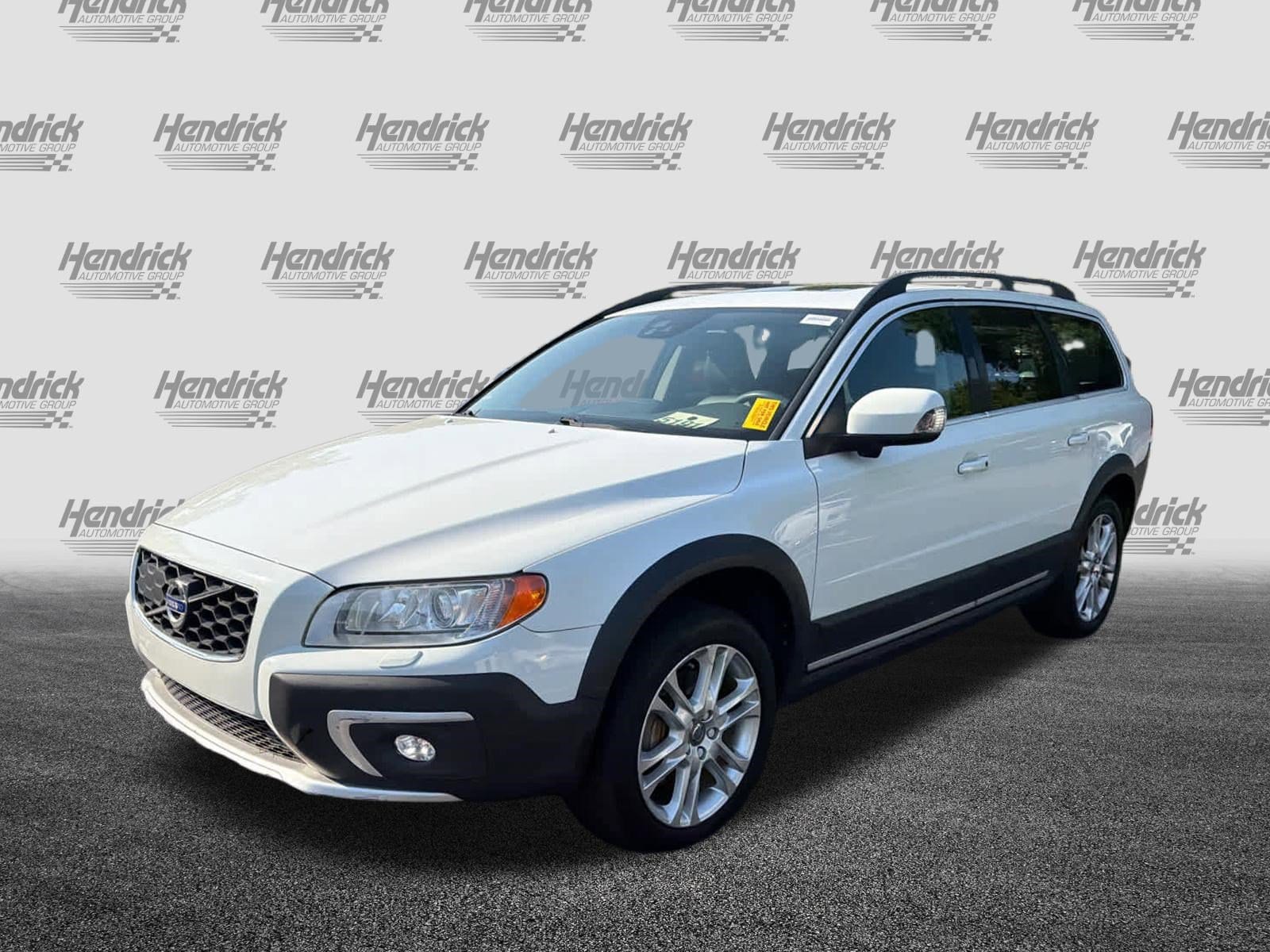 2016 Volvo XC70 T5 Drive-E Platinum photo 5