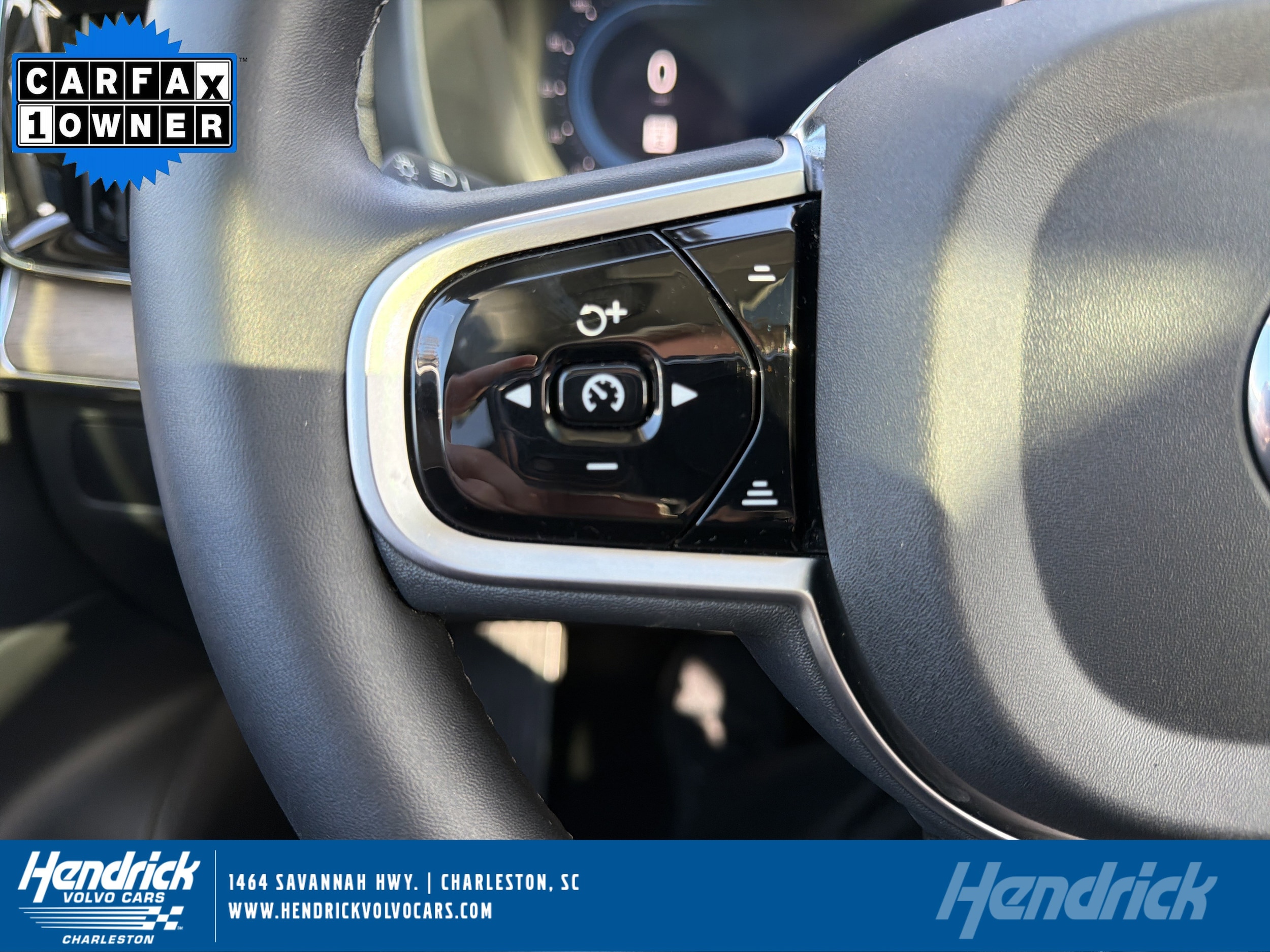 2025 Volvo XC90 Plus's photo