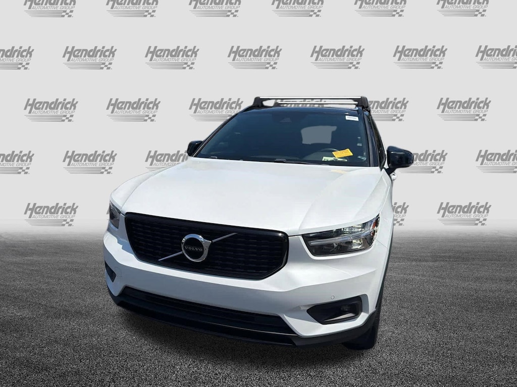 Used 2022 Volvo XC40 R-Design SUV