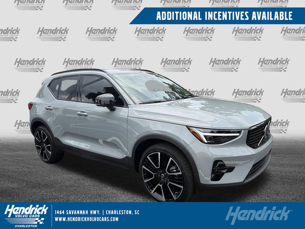 New 2026 Volvo XC40 B5 Ultra SUV