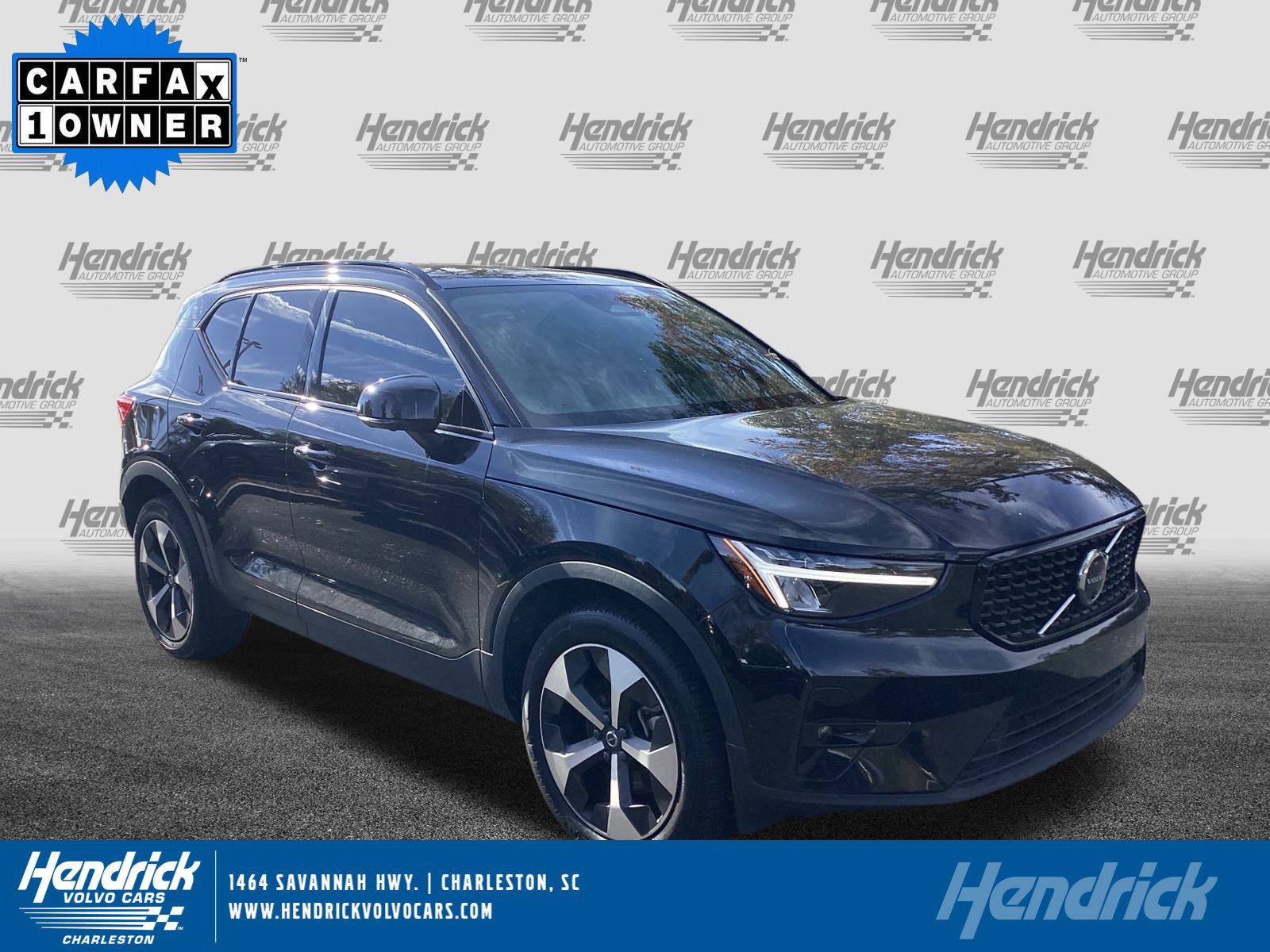 2025 Volvo XC40 Plus's photo