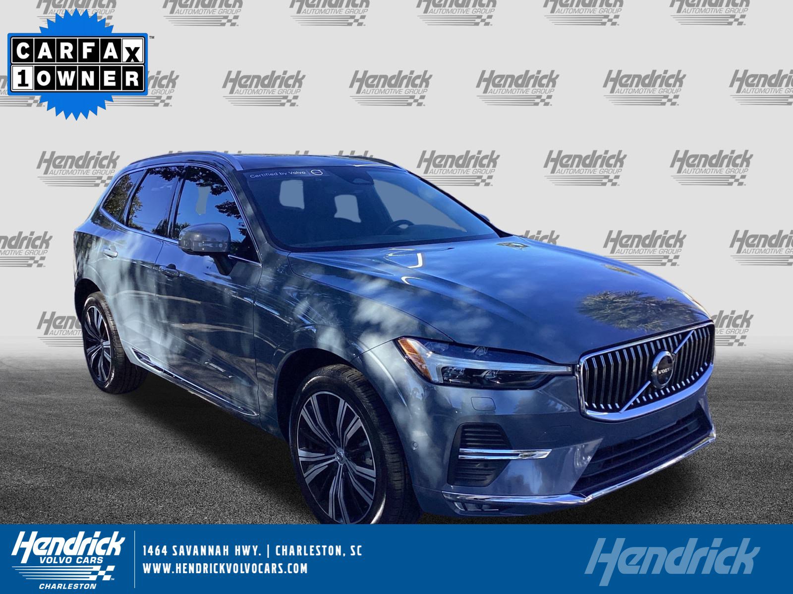 2023 Volvo XC60 Plus's photo