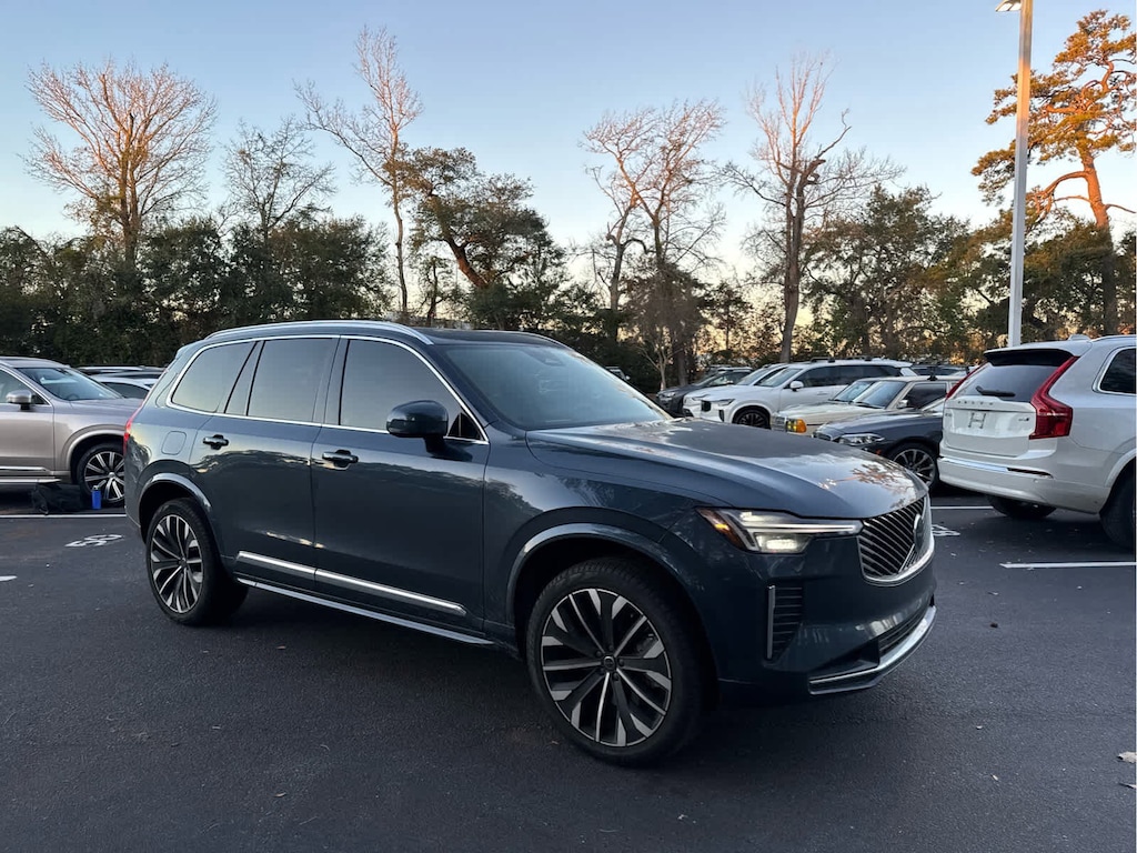 Certified 2025 Volvo XC90 Plug-In Hybrid Core SUV