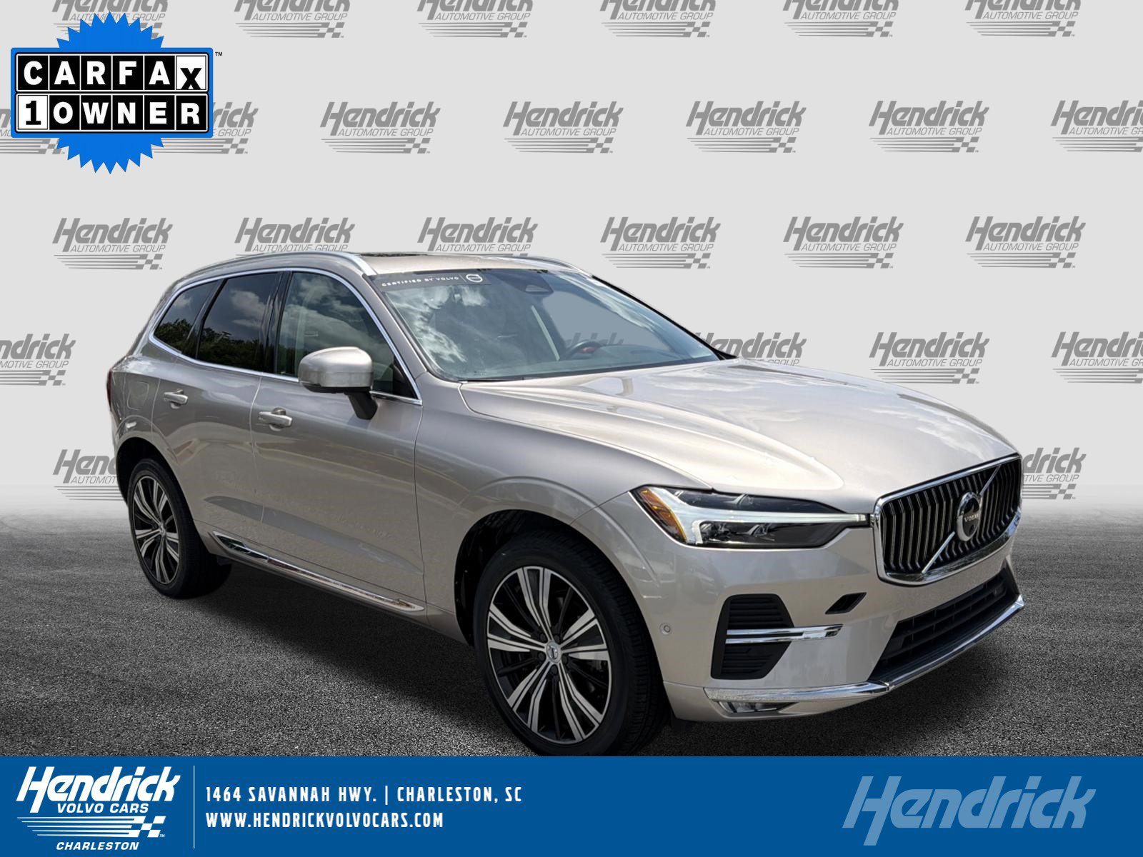 2023 Volvo XC60 B5 Plus Bright Theme AWD's photo