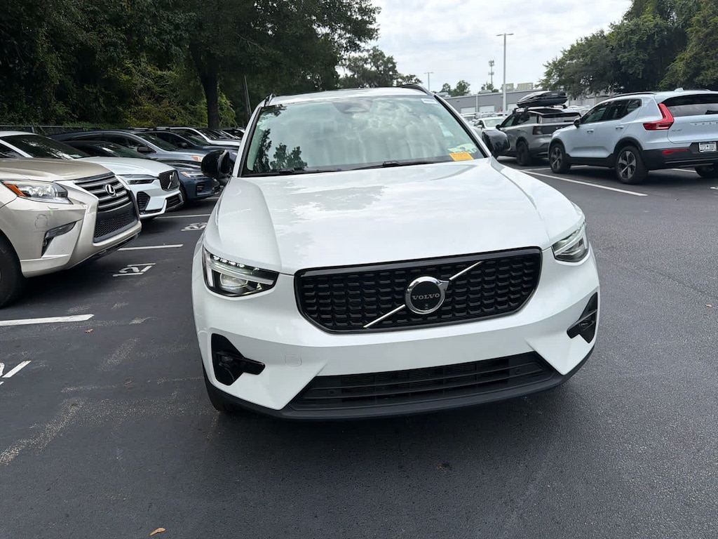Used 2025 Volvo XC40 Ultra Dark Theme SUV