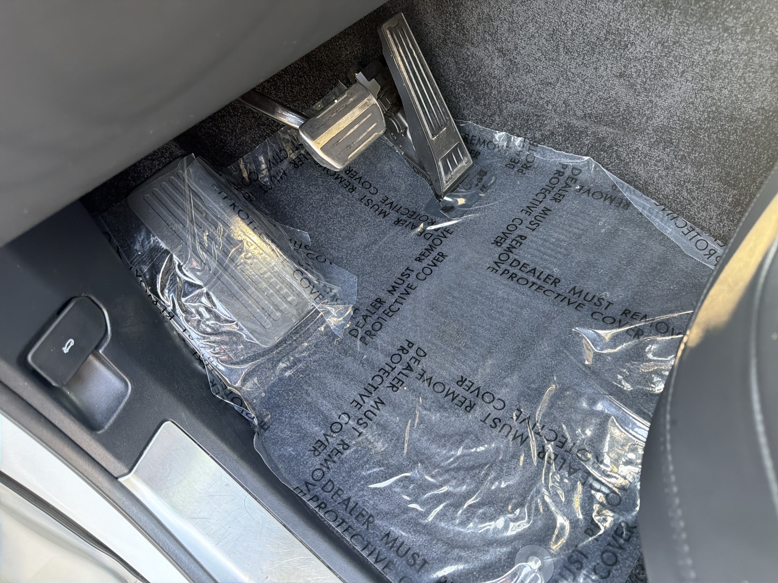 2022 Land Rover Range Rover Base - Photo 17