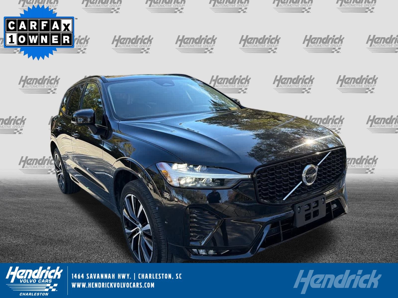 2025 Volvo XC60 Plus's photo