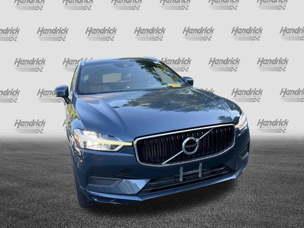 Used 2020 Volvo XC60 Momentum SUV