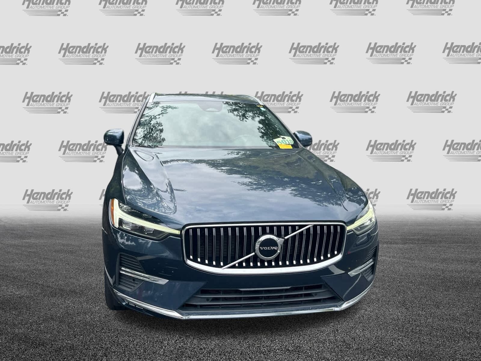 2022 Volvo XC60 Inscription photo 3