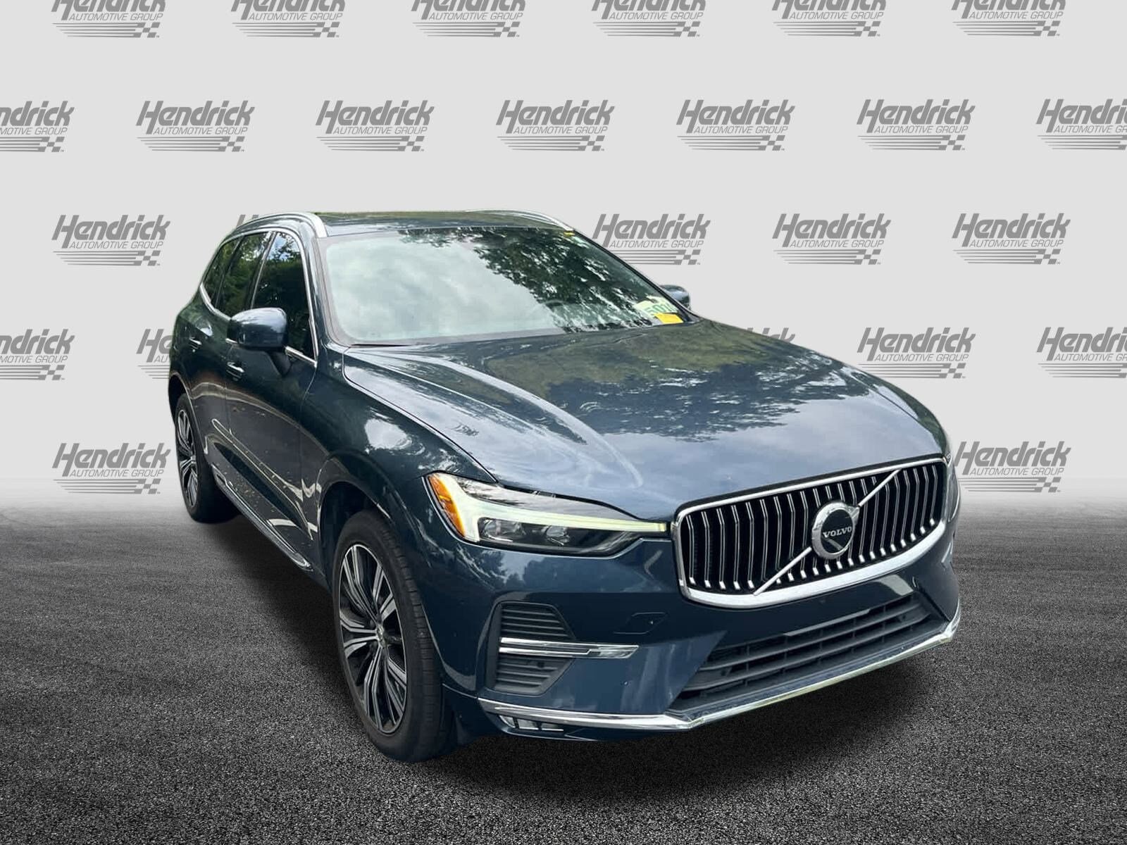 2022 Volvo XC60 Inscription photo 2