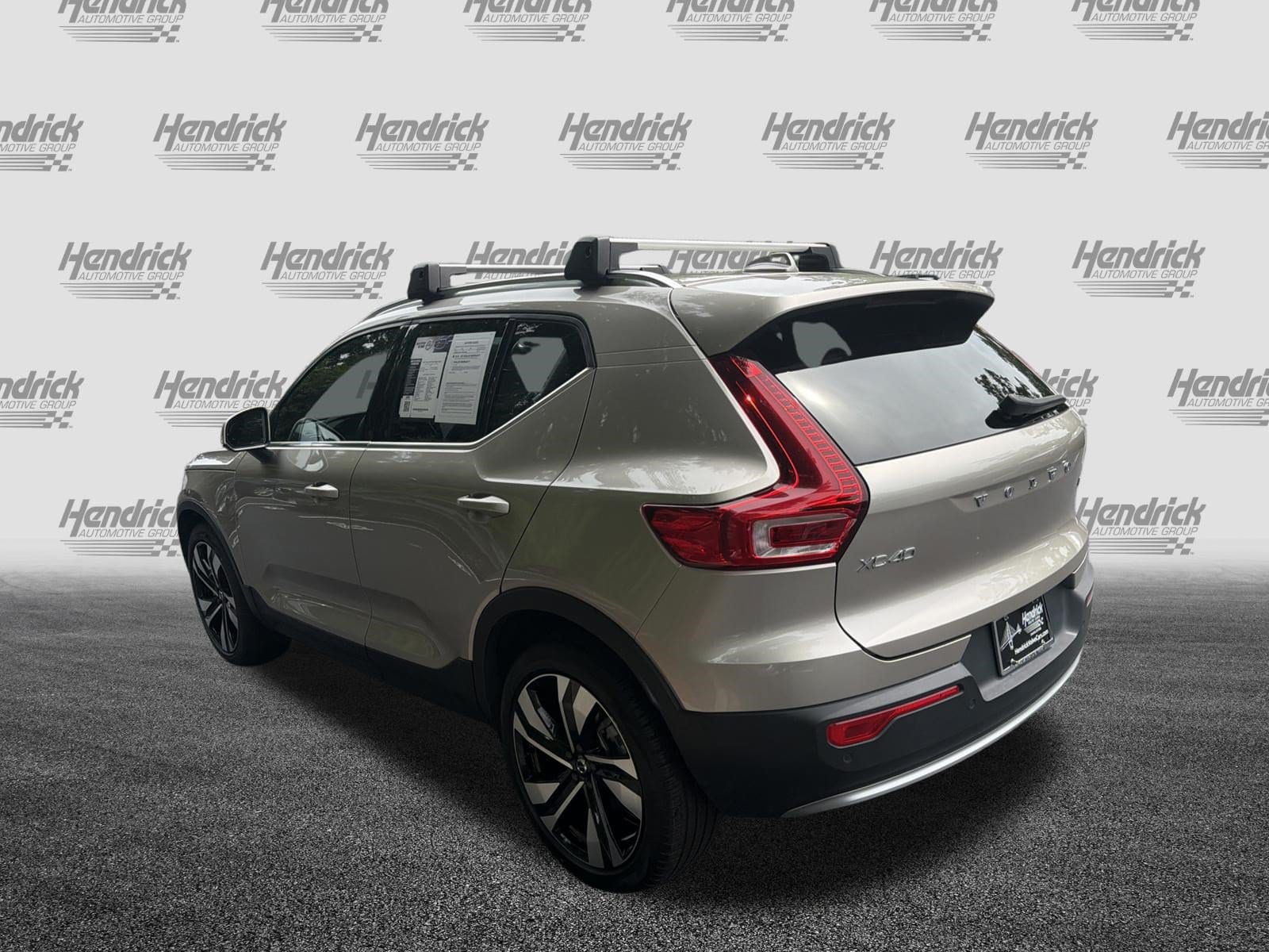 Volvo XC40 Plus Bright Theme