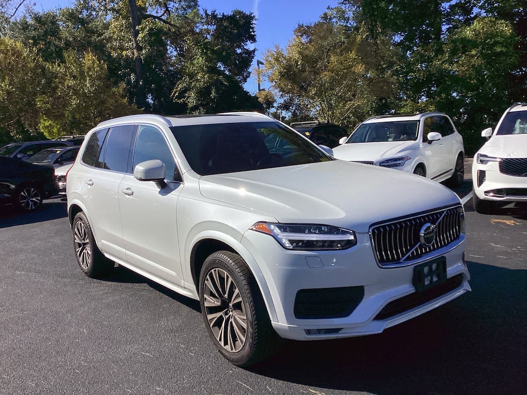 Certified 2022 Volvo XC90 Momentum SUV