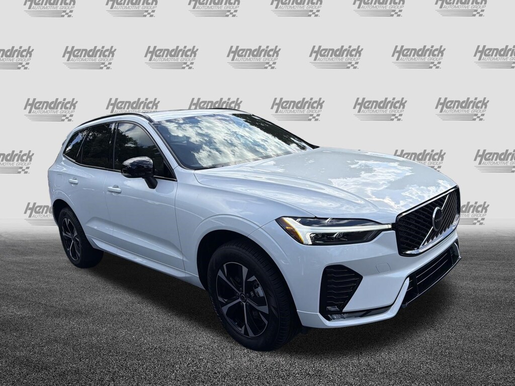 New 2026 Volvo XC60 B5 Core SUV