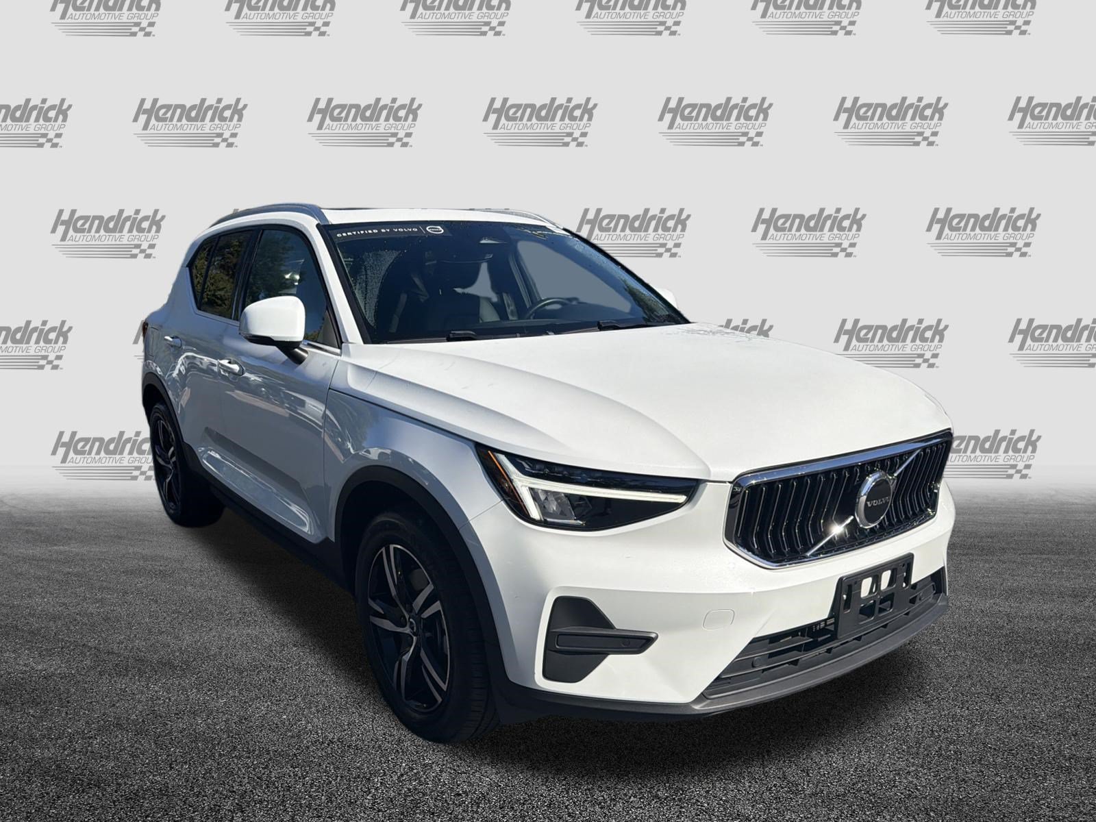Certified 2025 Volvo XC40 Core Bright Theme SUV