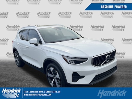 2025 Volvo XC40 B5 Core Bright Theme AWD SUV