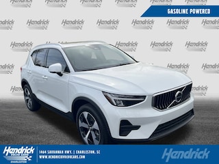2025 Volvo XC40 B5 Core Bright Theme SUV