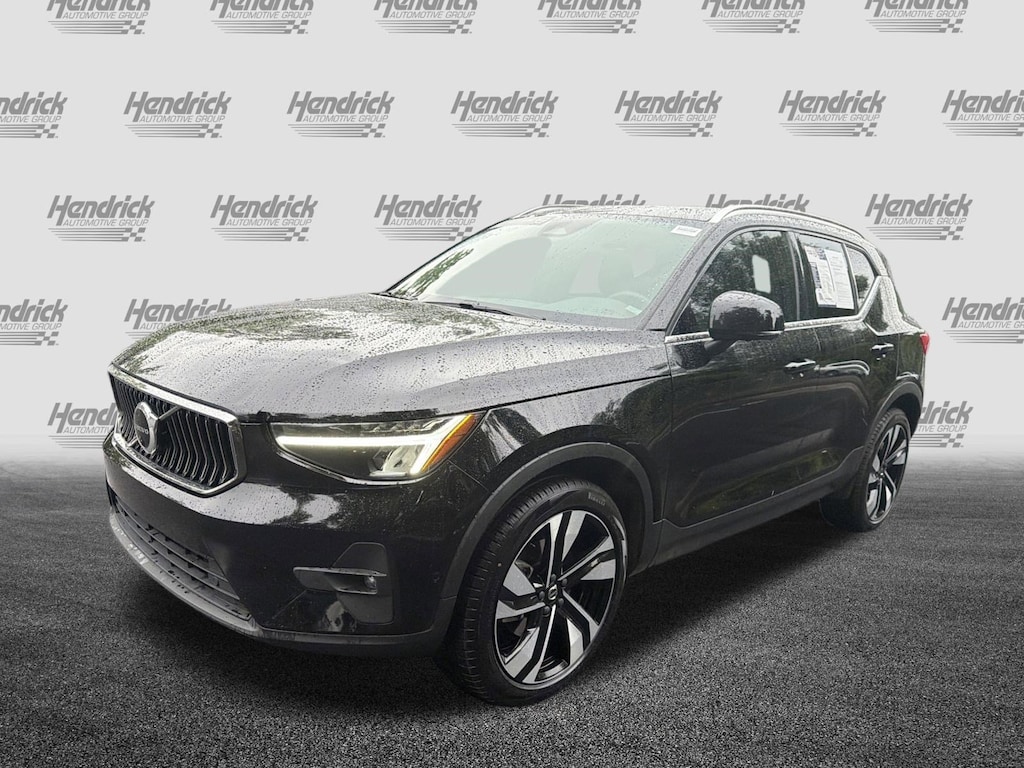 Certified 2023 Volvo XC40 Plus Bright Theme SUV