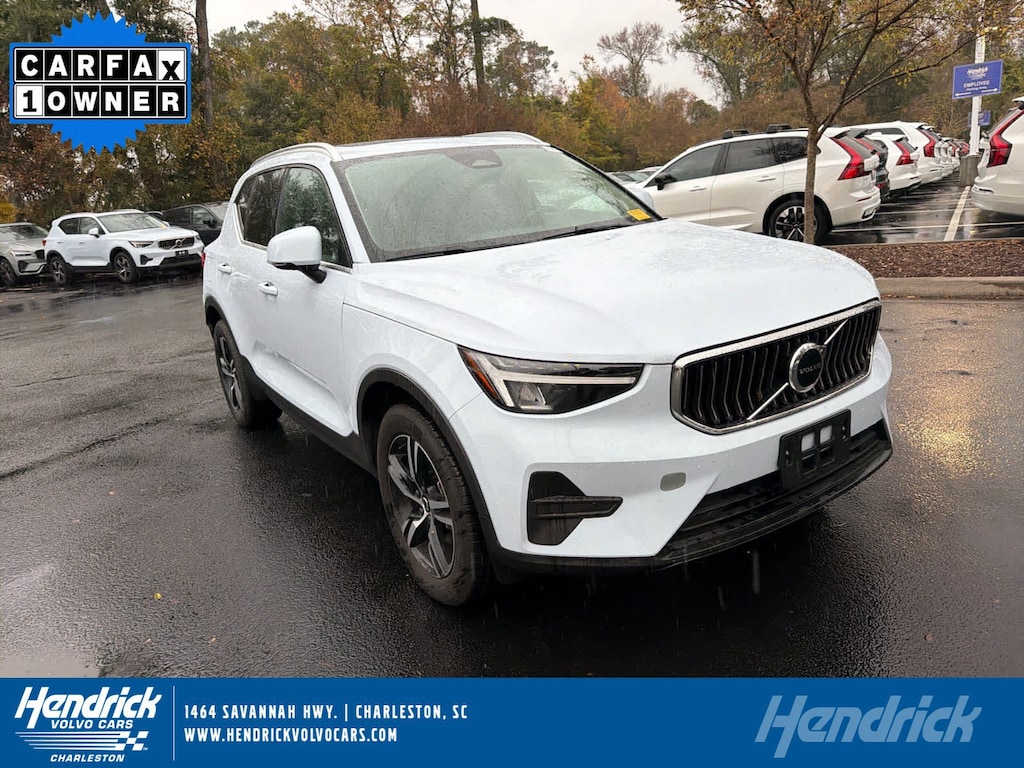 Certified 2025 Volvo XC40 Core Bright Theme SUV