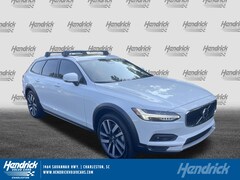 2026 Volvo V90 Cross Country B6 Ultra Wagon
