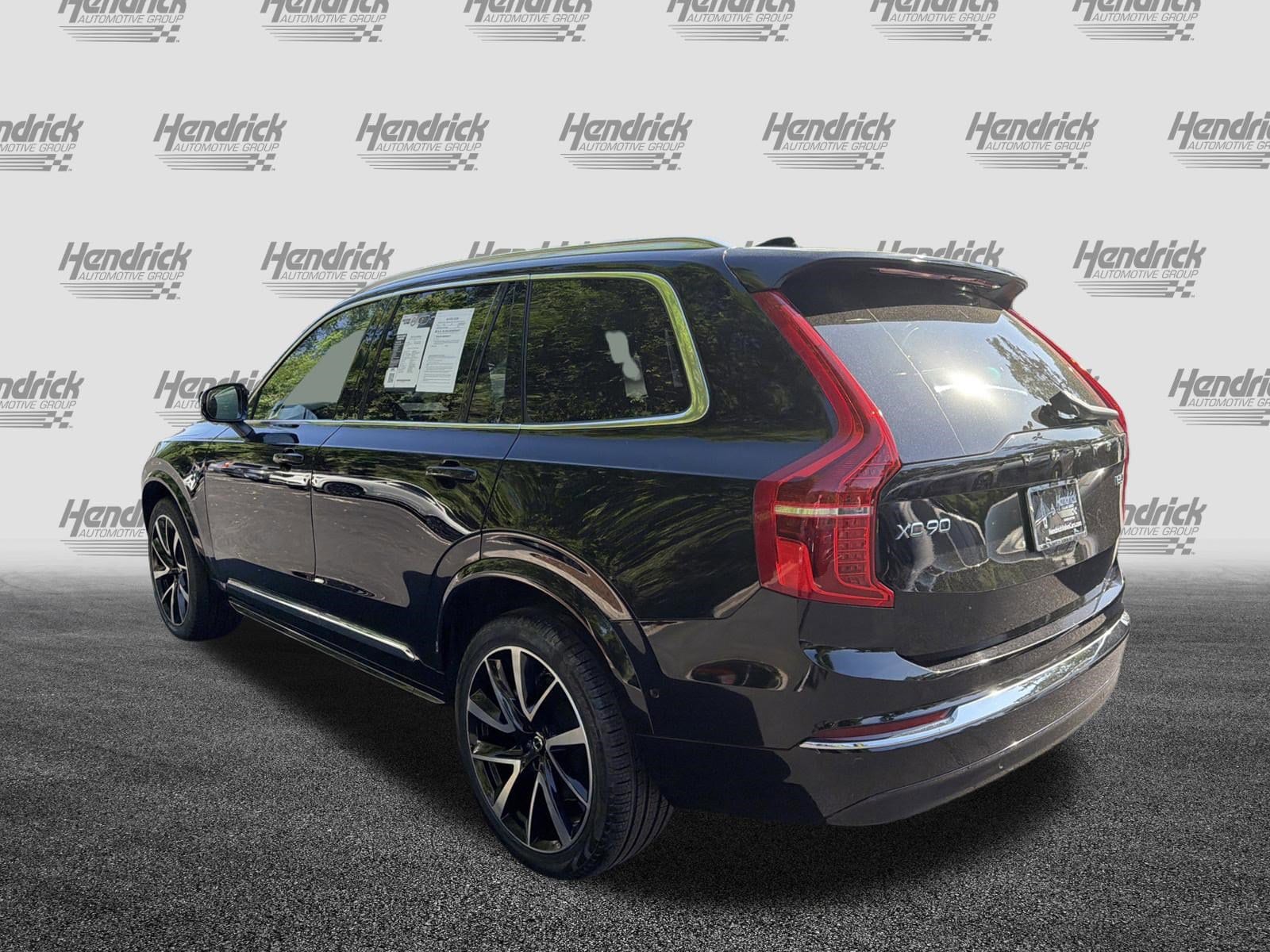 2023 Volvo XC90 Plus photo 3