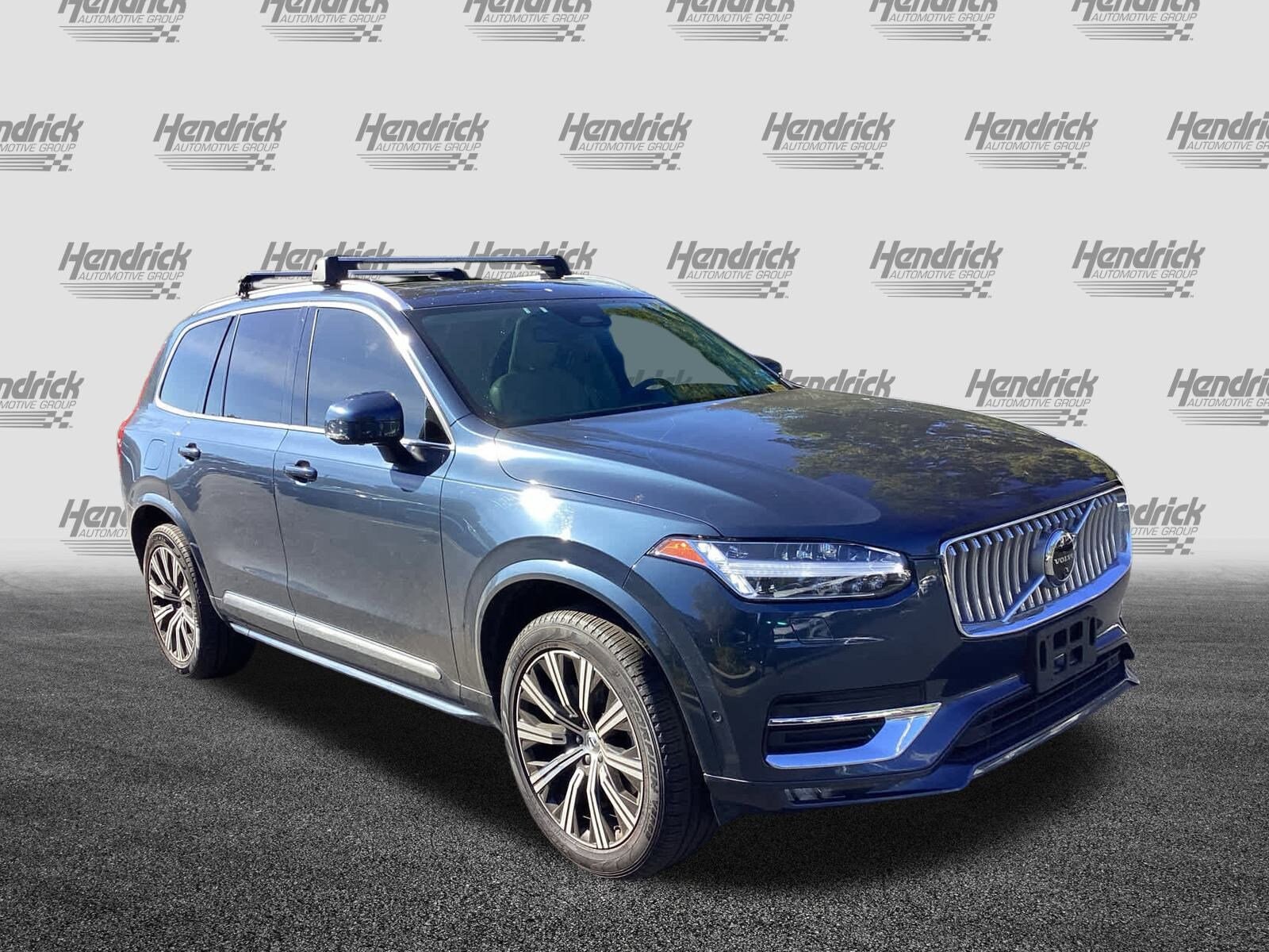 2024 Volvo XC90 Plus photo 2