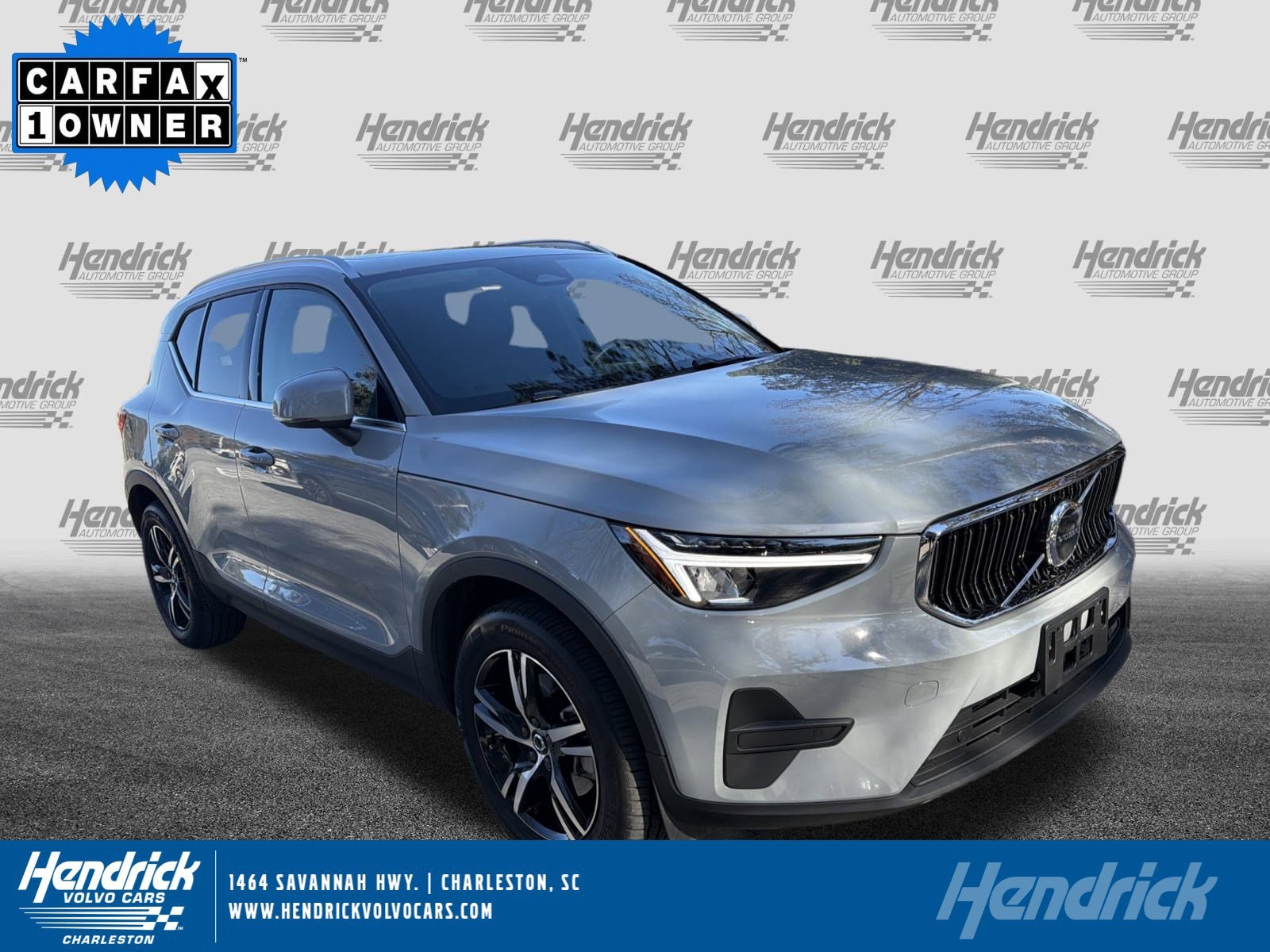 2025 Volvo XC40 Core