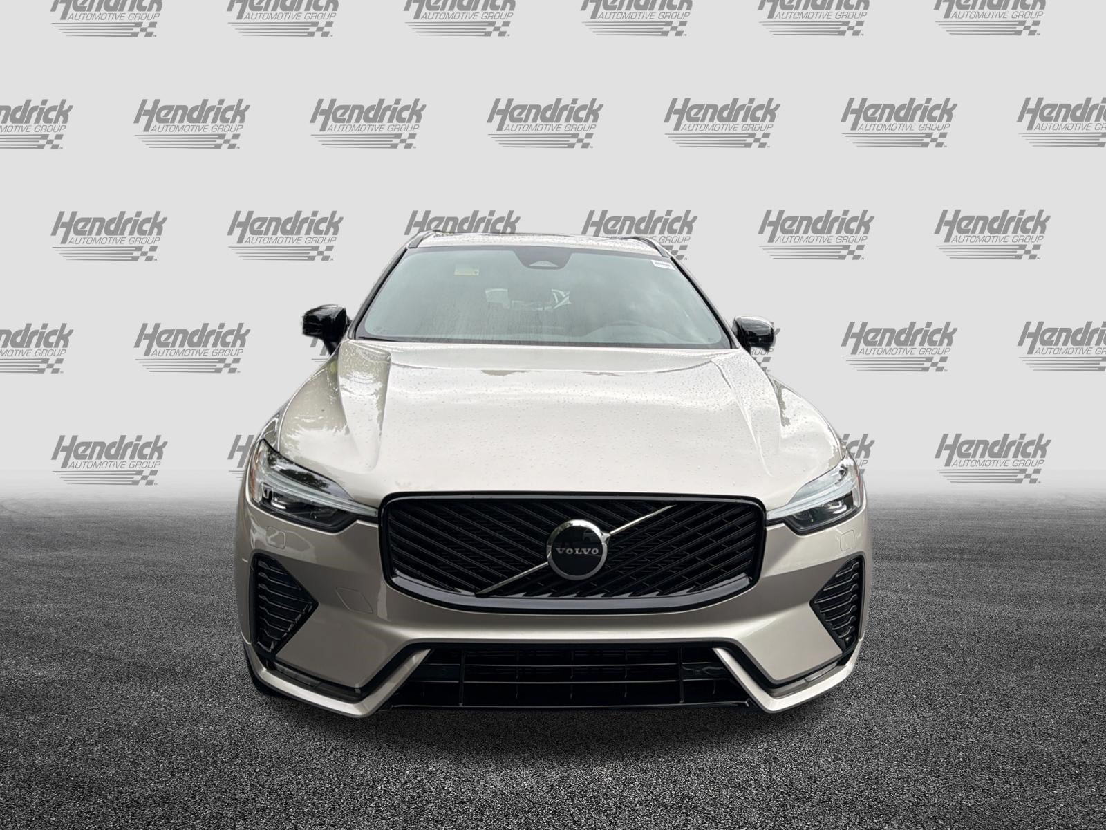 New 2027 Volvo XC60 B5 Core SUV