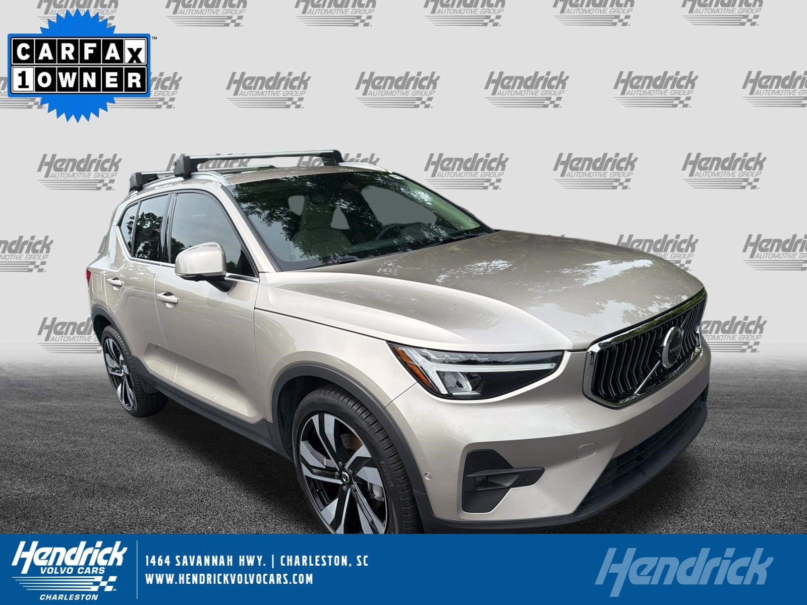 Volvo XC40 Plus Bright Theme