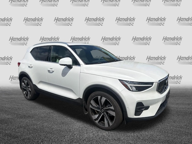 2023 Volvo XC40 Plus Bright Theme SUV
