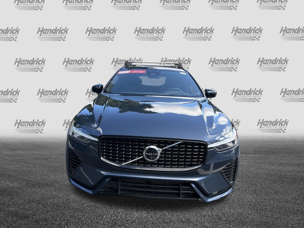 Used 2022 Volvo XC60 Recharge Plug-In Hybrid R-Design SUV