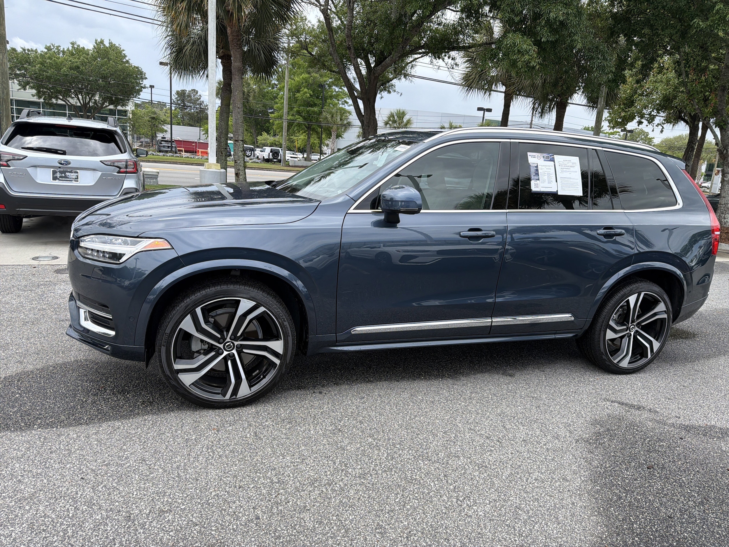2024 Volvo XC90 Ultimate Bright Theme photo 5
